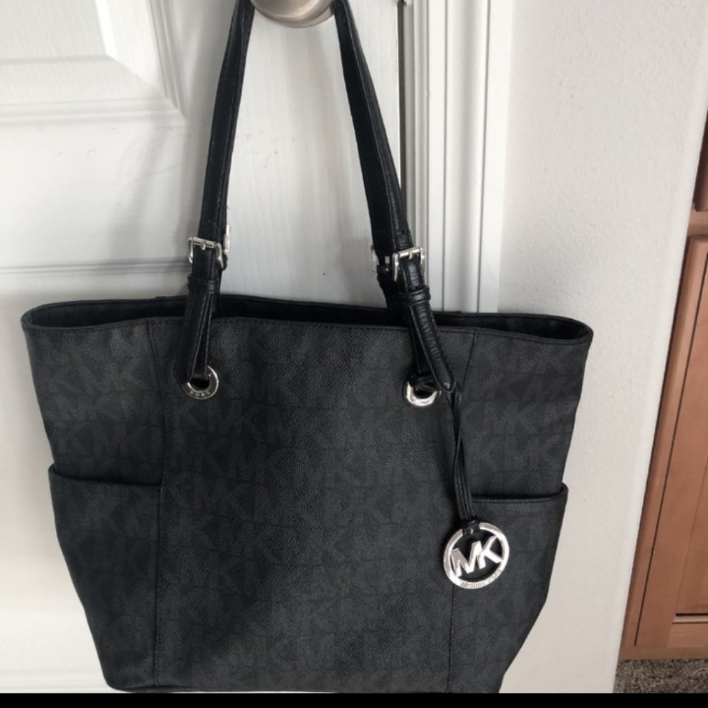Mk Black tote purse